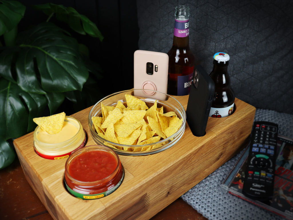Der Sofa-Couch-Butler - Perfekt für die UCI-Kino-Käsesauce - »ONLY NATURE« Couch